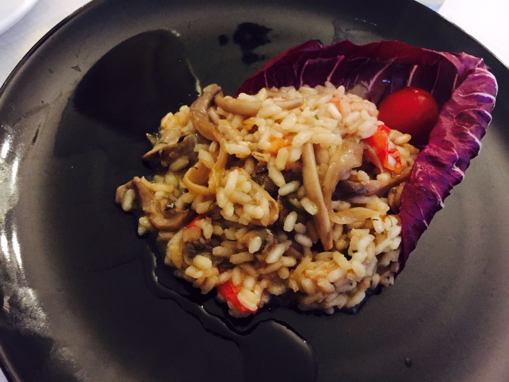 Kraftig og smagfuld risotto med svampe - Virkelig lækker og veltilberedt.