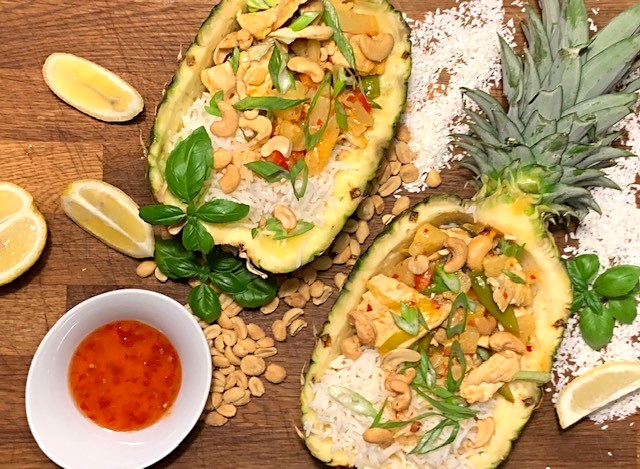 Eksotisk-vietnamesisk kylling i kokos med ananas